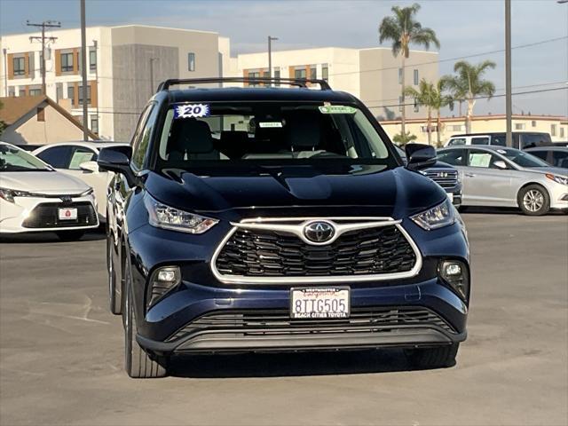 2020 toyota highlander le