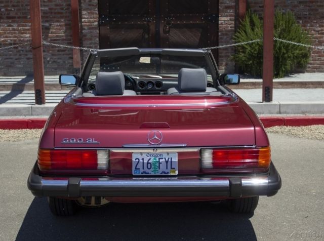 1989 roadster 560sl garaged 68k original miles beautiful condition