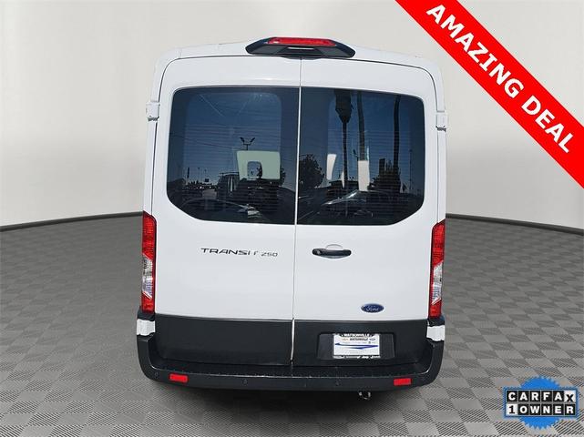 2023 ford transit-250 base