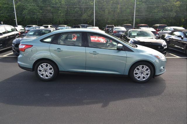 2012 ford focus se se 4dr sedan for sale in east greenwich, rhode island
