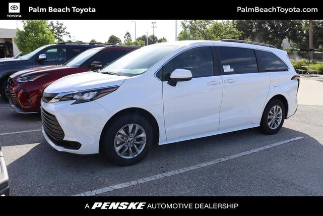 2024 toyota sienna le