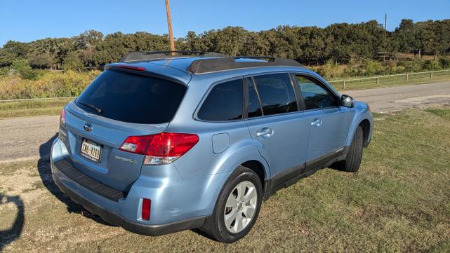 2011 subaru outback 2.5 i premium
