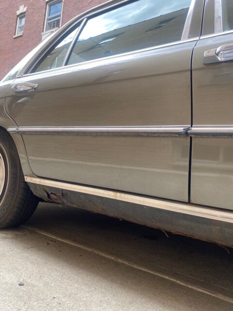 1973 mercedes-benz 450 sel sedan grey fwd automatic grey