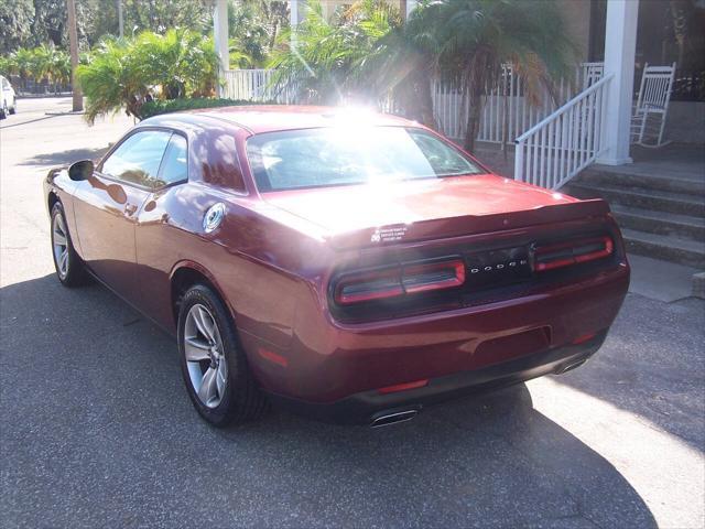2019 dodge challenger sxt