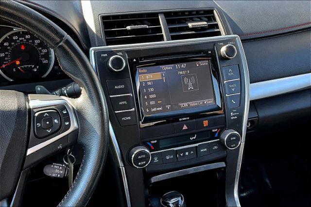 2016 toyota camry xse