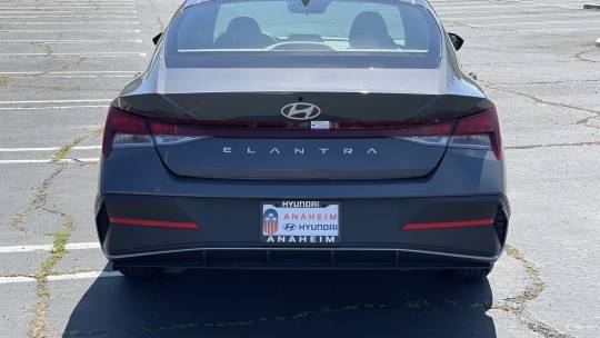 2024 Hyundai Elantra