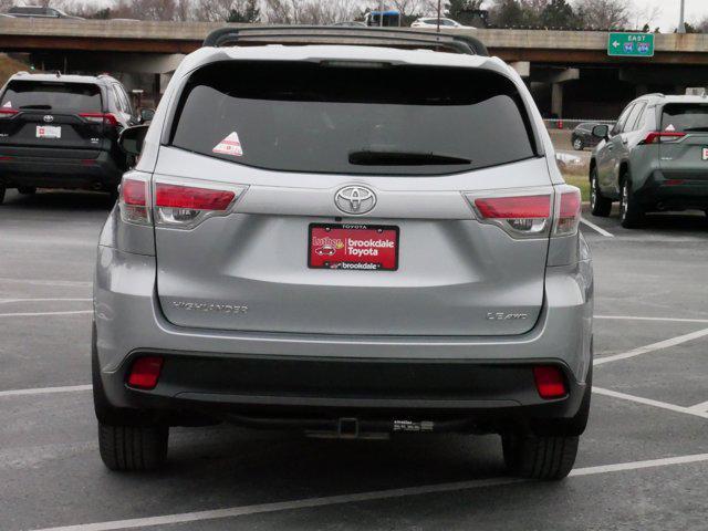2015 toyota highlander le