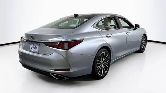 2023 Lexus ES