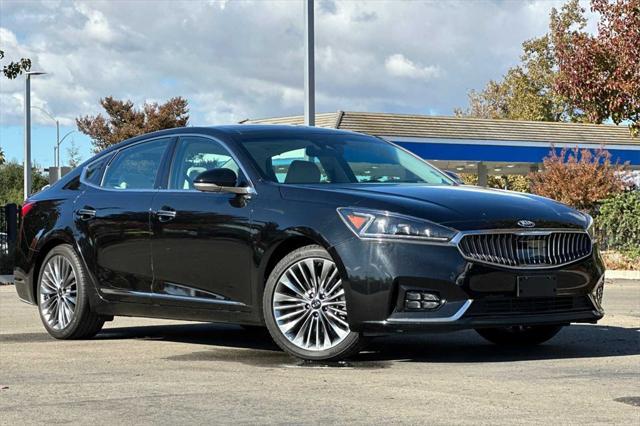 2018 kia cadenza limited
