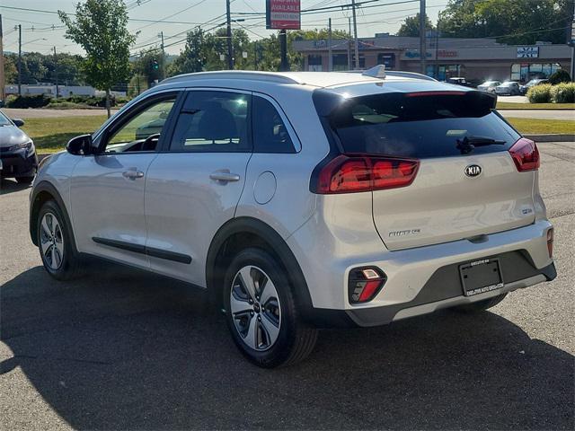 2021 kia niro lx