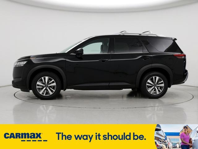 2023 nissan pathfinder sl