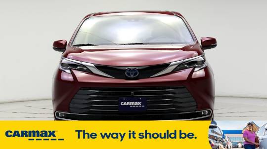 2023 Toyota Sienna