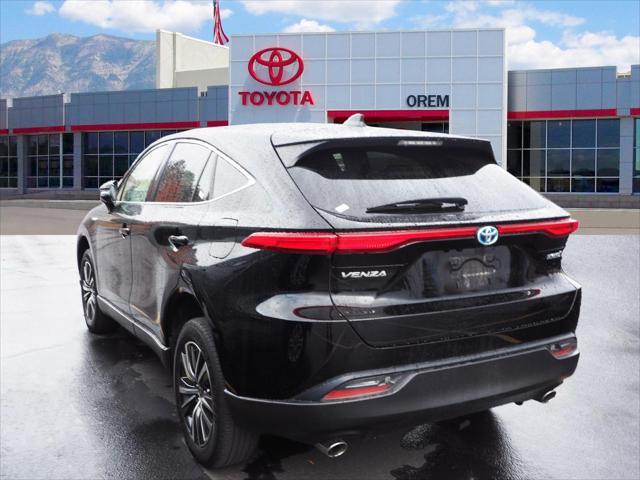 2021 toyota venza le