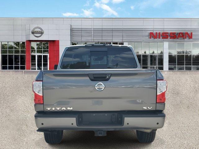 2022 nissan titan sv