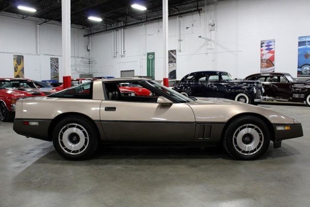 1984 chevrolet corvette 59442 miles gold coupe 5.7 liter automatic