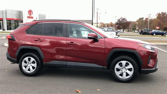 2019 toyota rav4 le