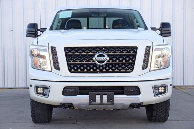 2017 nissan titan xd pro-4x