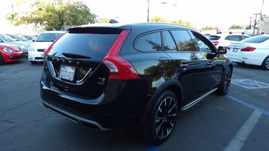 2016 Volvo V60 Cross Country
