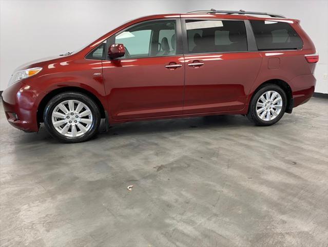 2017 toyota sienna xle