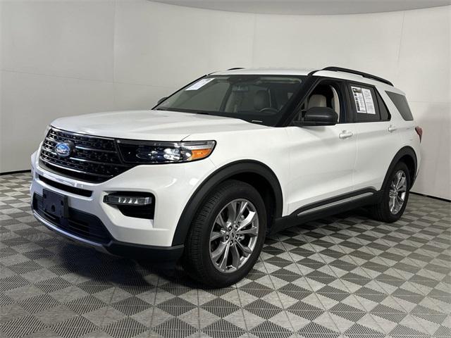2022 ford explorer xlt
