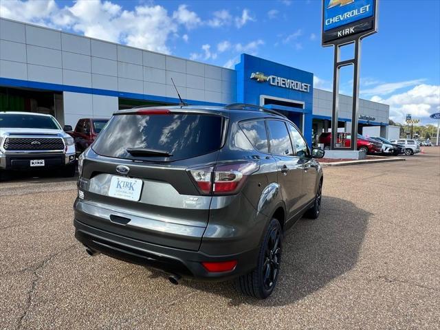 2017 ford escape se
