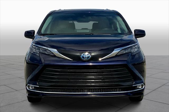 2024 toyota sienna xle