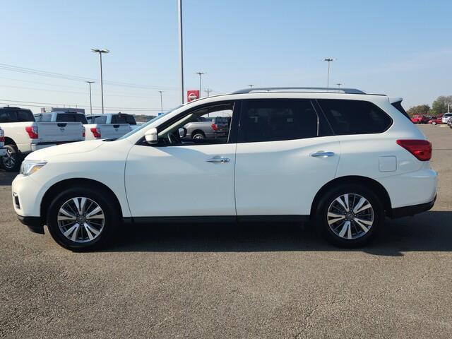 2020 nissan pathfinder sv