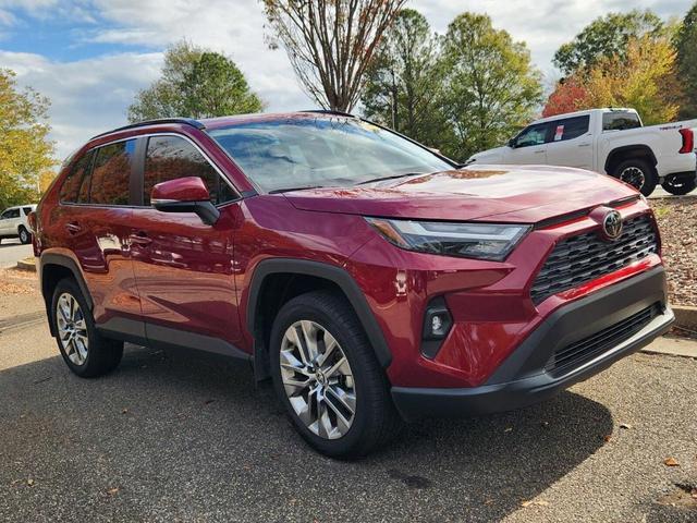 2022 toyota rav4 xle premium