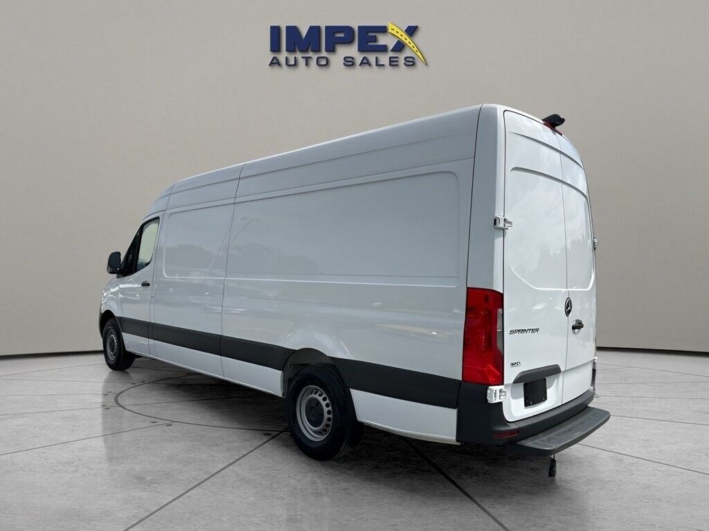 2023 mercedes-benz sprinter cargo 170 wb