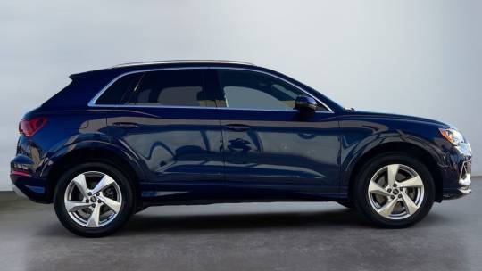 2022 Audi Q3