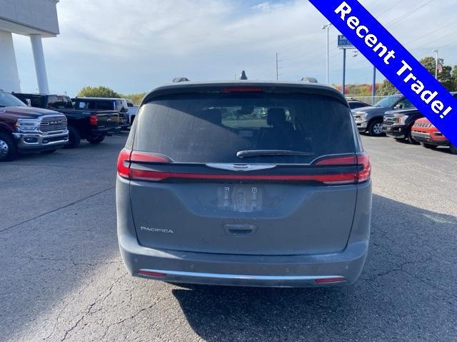 2022 chrysler pacifica touring-l