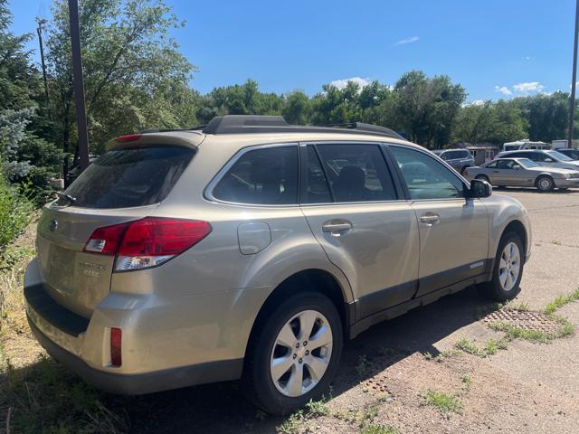2010 subaru outback 2.5 i premium