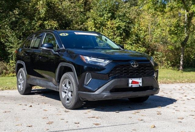 2022 toyota rav4 xle
