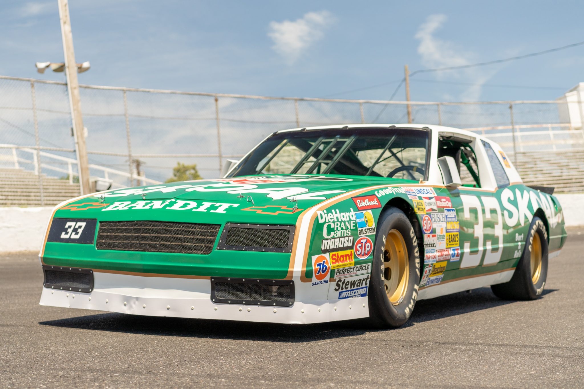 1988 chevrolet monte carlo nascar race car