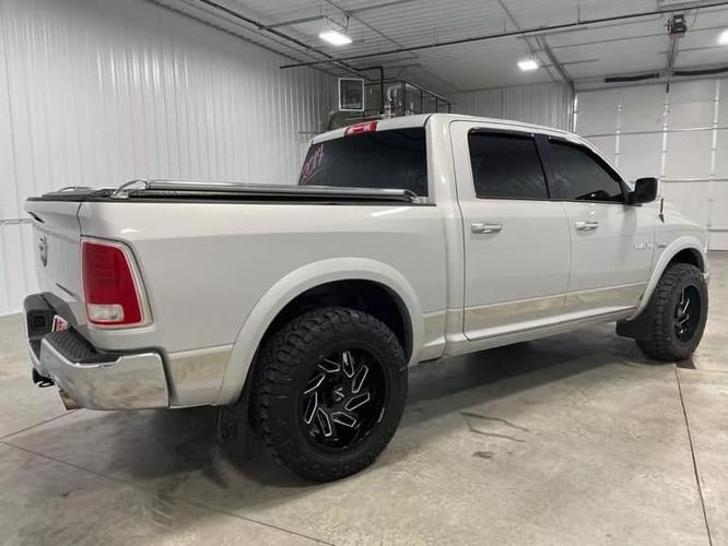 2014 ram 1500 crew cab in sioux falls, south dakota