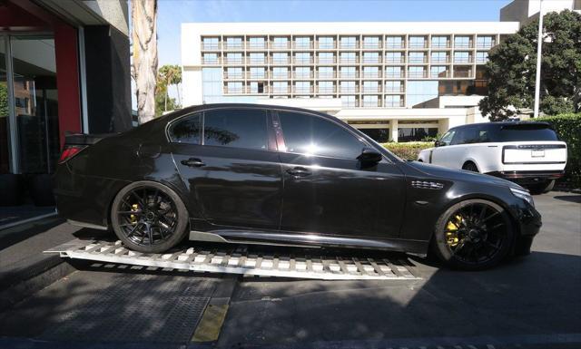 2006 bmw m5 base