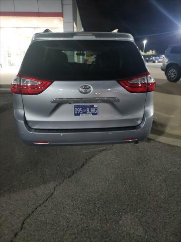2017 toyota sienna limited premium