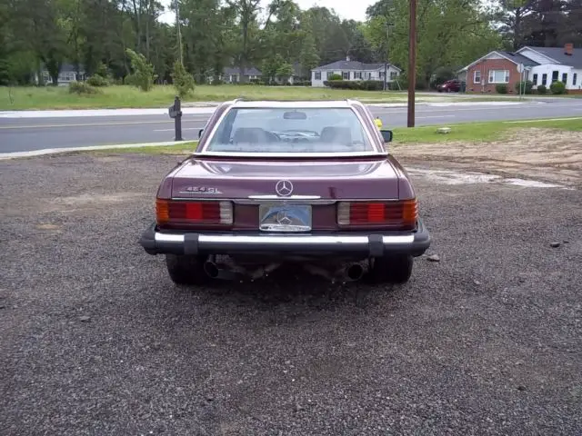 mercedes 450sl w107 with 454 chevy big block engine