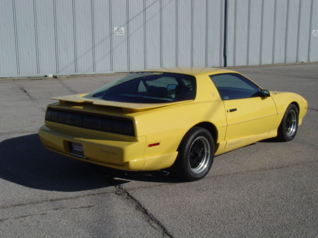 1992 pontiac trans am, 5.7, jamaican yellow, 59k miles, super nice, hard to find