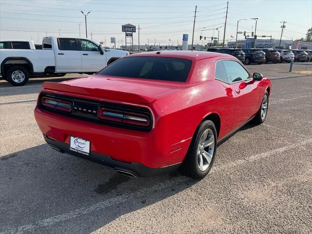 2018 dodge challenger sxt