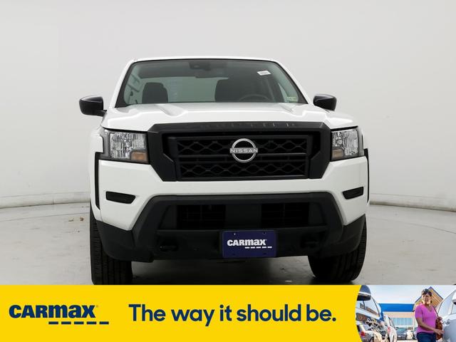 2022 nissan frontier s