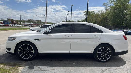 2018 Ford Taurus