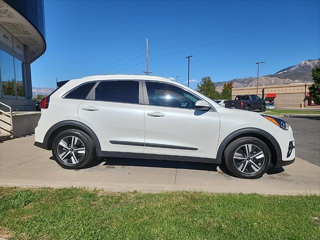 2022 kia niro lxs