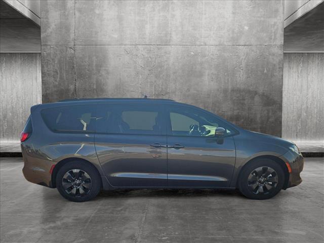 2020 chrysler pacifica hybrid limited