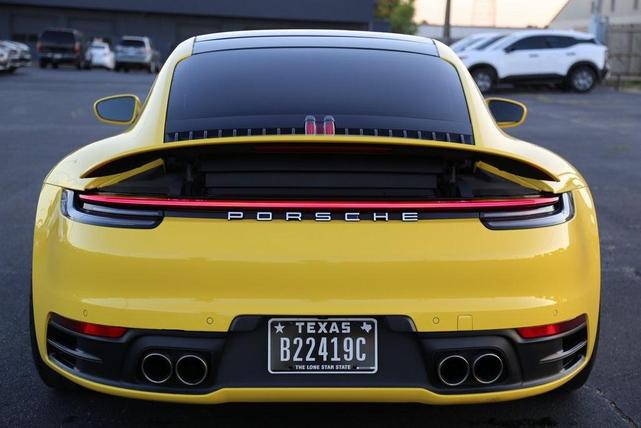 2020 porsche 911 carrera s