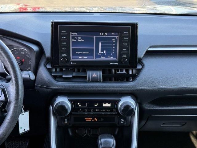 2021 toyota rav4 le