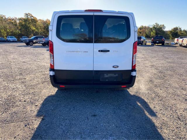 2022 ford transit-350 xlt
