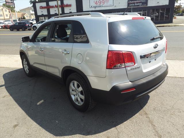 2011 kia sorento lx