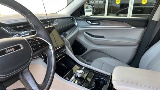 2022 jeep grand cherokee l overland