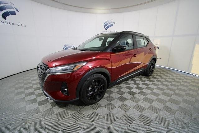2022 nissan kicks sr